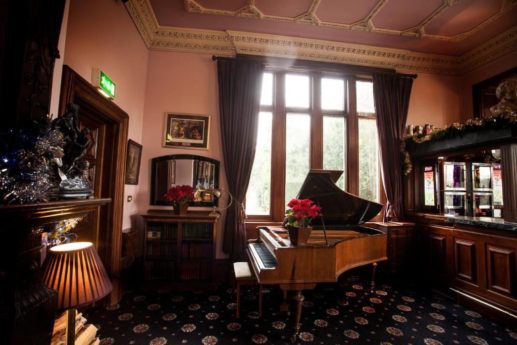 Wroxall Abbey Hotel Exterior foto